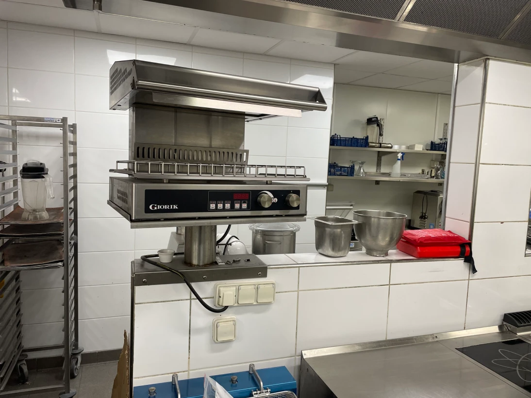 Aqv Froid Et Cuisines Pro Installateur De Cuisines Professionnelles A La Baule Escoublac Realisation 4